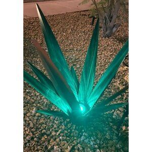 Large Tequila Rustic Sculpture, Rustic Metal Agave Plants for Outdoor Patio Yard